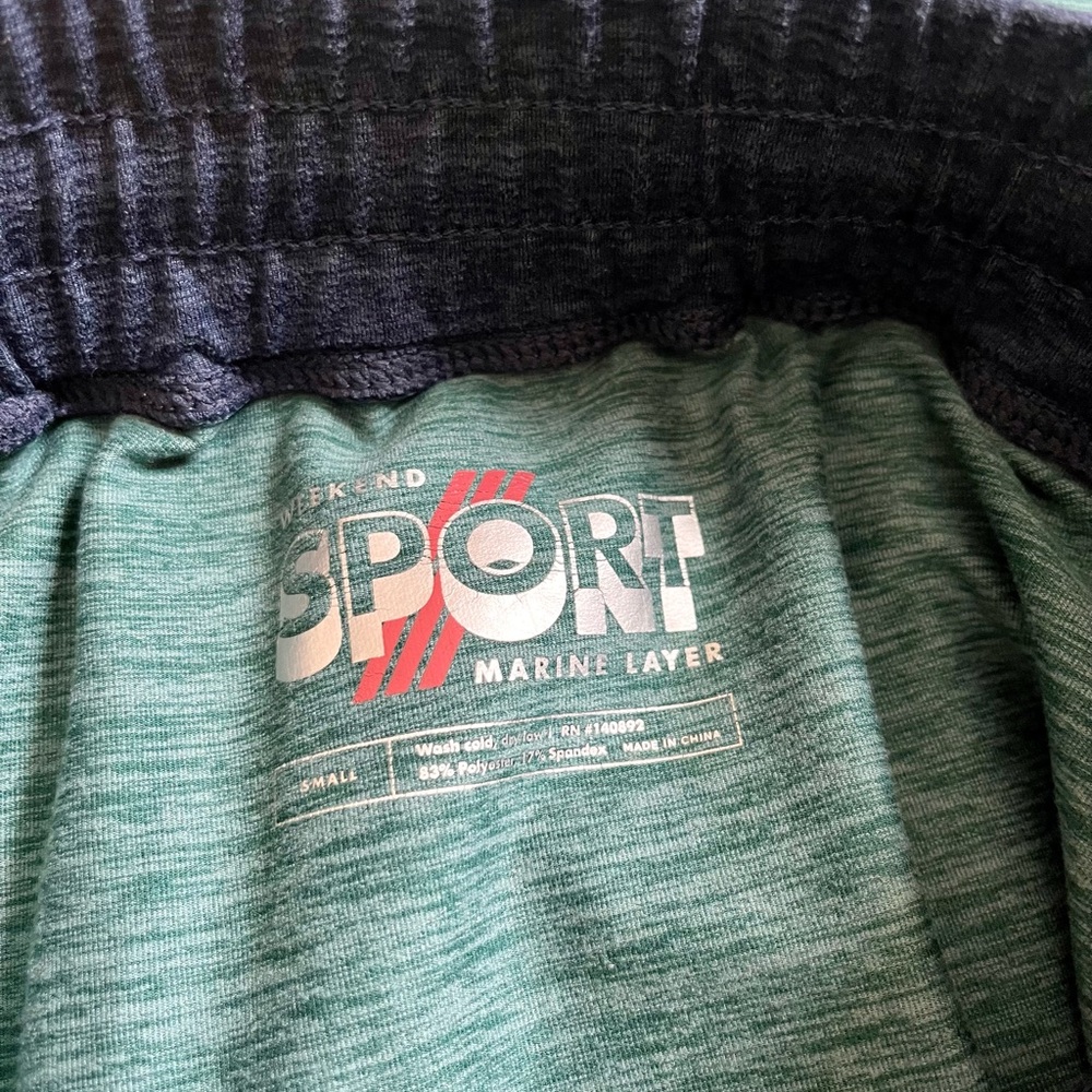 Marine layer sweats, teal green. Size small, teal with navy blue trim.